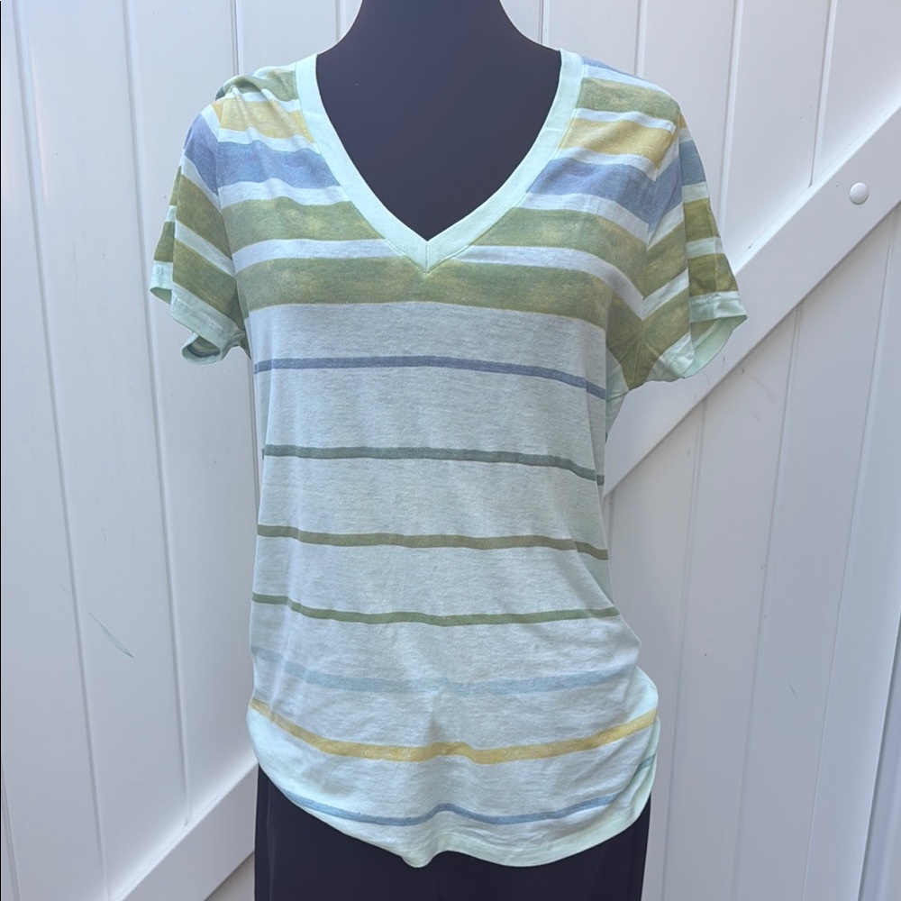 Old Navy Fitted Green, Yellow, & Blue Short Sleeve Tee Size Large